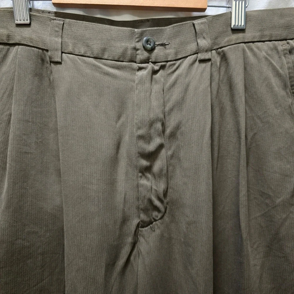Caribbean Joe Army GreenMens Silk Pleated Relaxed Fit Shorts Olive Green 34